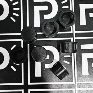 xConnect Male Black End Cap